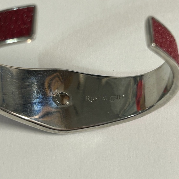 Rustic Cuff Stingray Bracelet - Picture 3 of 6